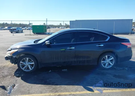 2015 Nissan Altima 2.5 Sv z USA, uszkodzony, nr VIN 1N4AL3AP3FC239399